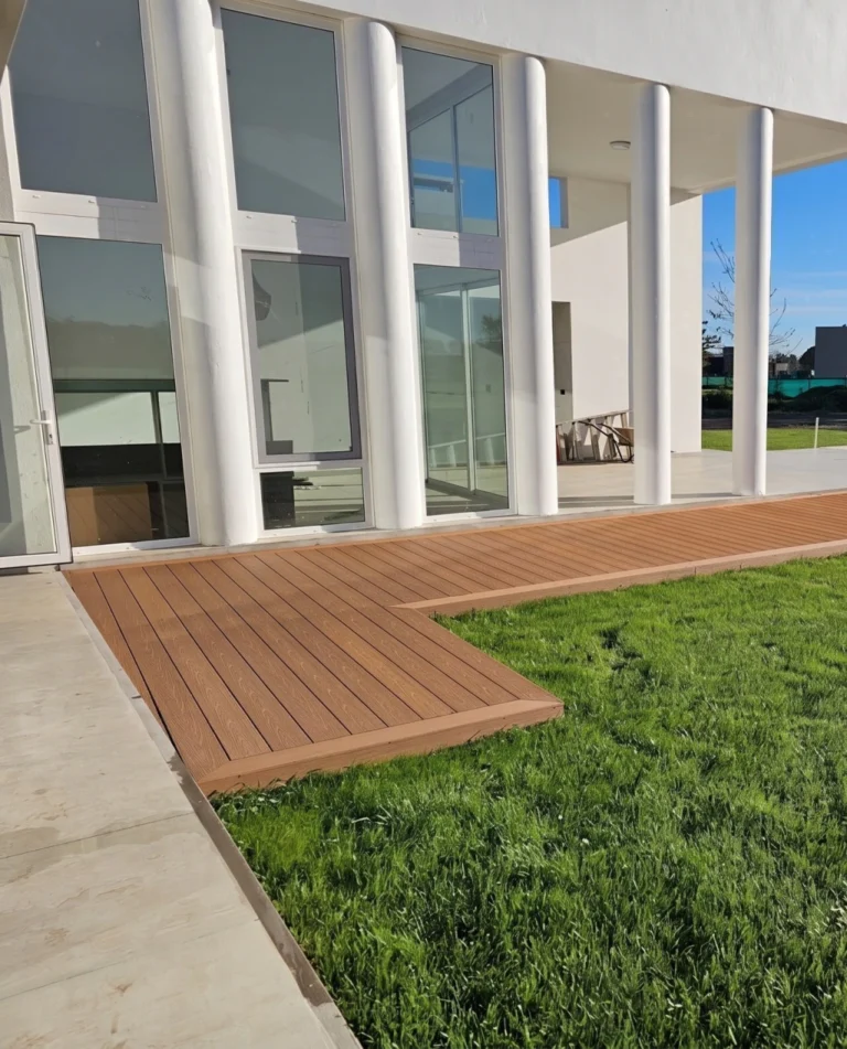 Deck Bicolor. Co-Extruido. Tabla de 220cm. Cedro/Ceniza